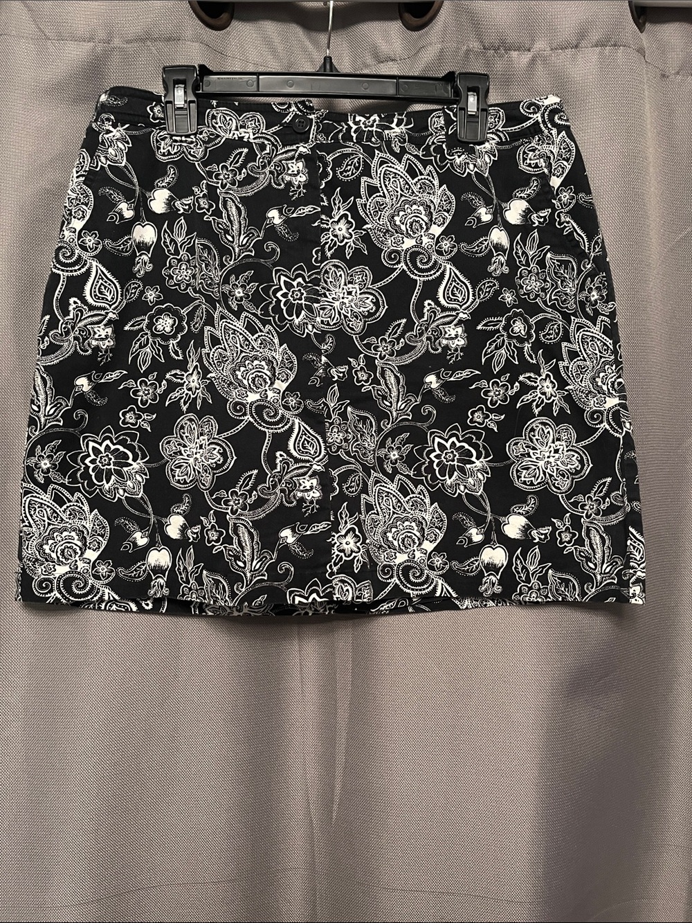Karen Scott Black Mini Skort with White Paisley Floral Print